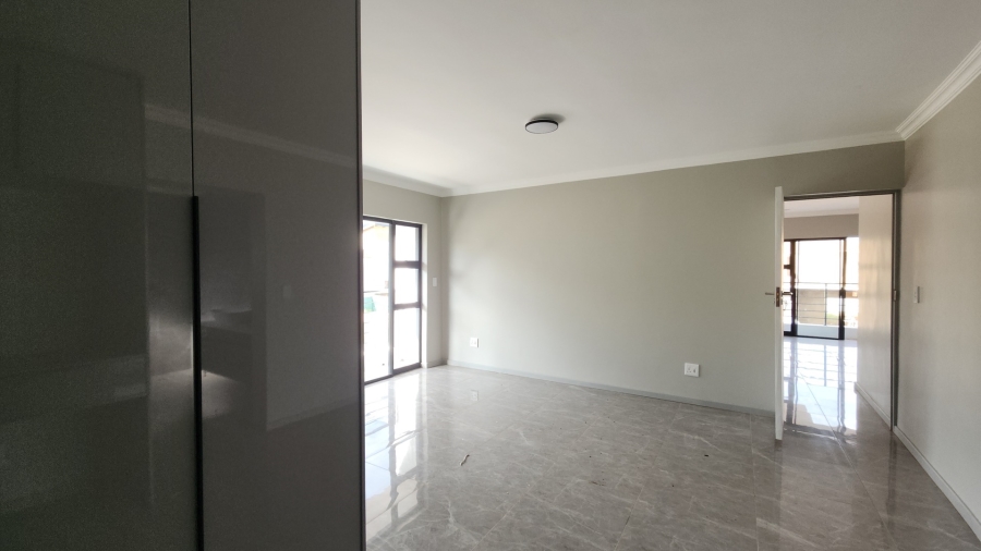 To Let 4 Bedroom Property for Rent in Melodie North West